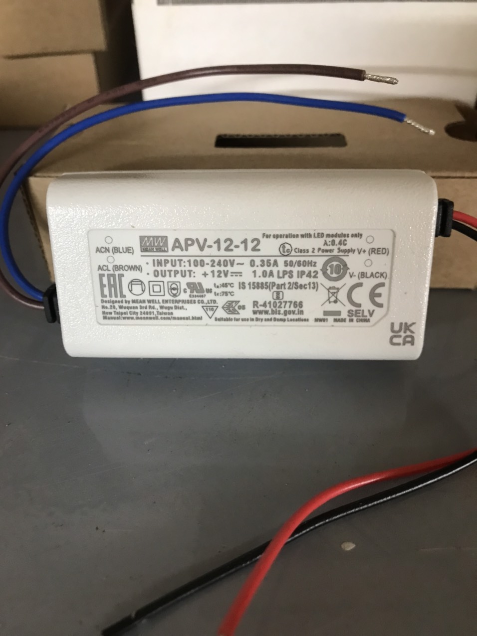 Nguồn LED 12V 1A APV-12-12 Meanwell