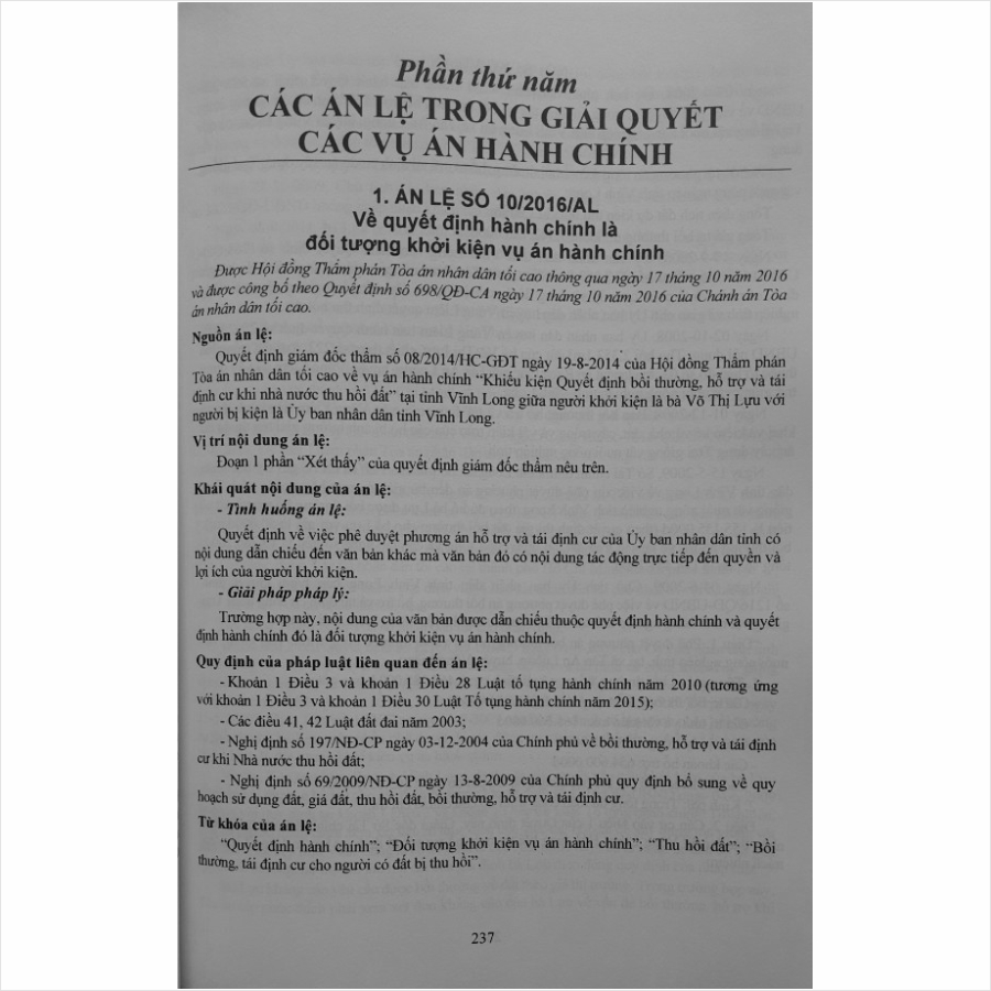 Sách Cẩm Nang Giải Quyết Khiếu Kiện Quyết Định, Hành Vi Hành Chính về Đất Đai tại Tòa Án và Luật Đất Đai năm 2024 – V2408D