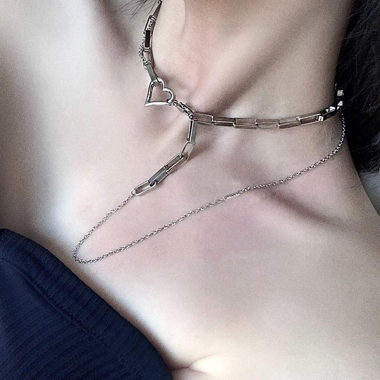 Vòng cổ choker trái tim phong cách thời trang cho nữ