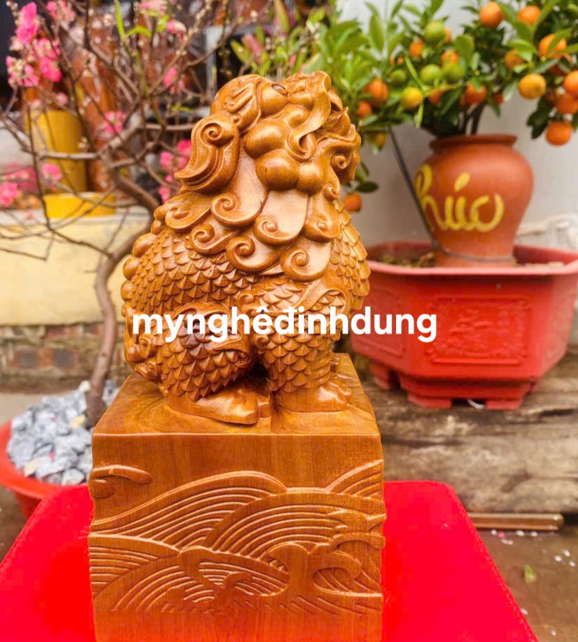 Cặp nghê phong thủy cầu tài lộc bằng gỗ bách xanh thơm nức cao 23x12x12cm