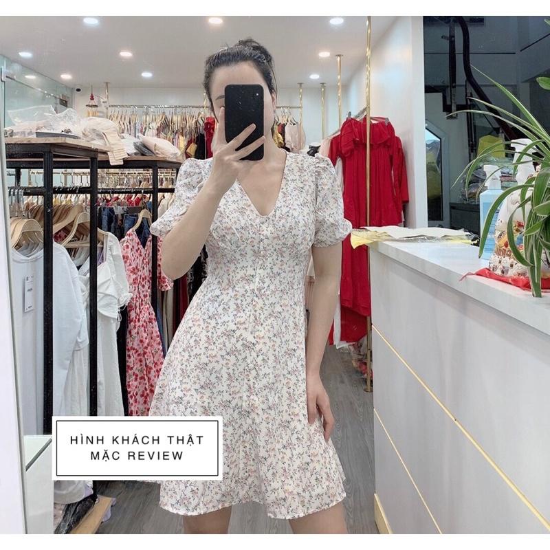 Váy nữ cổ V tay phồng đính nút bọc ngắn trên gối