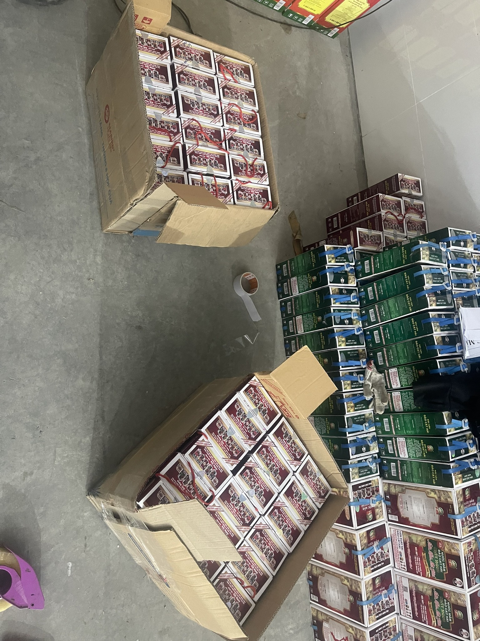 Nước mắm sá sùng thượng hạng 45N - Độ đạm cao, dung tích 500ml/1 chai, hộp 2 chai