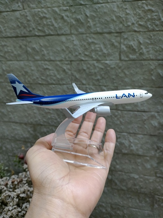 Mô hình máy bay tĩnh B737 Lan 16cm