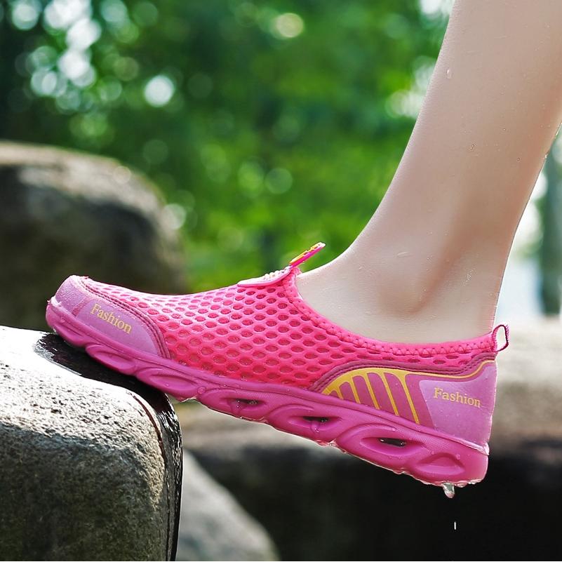 Giày Sneaker Chống Trượt Thoáng Khí Cho Nữ