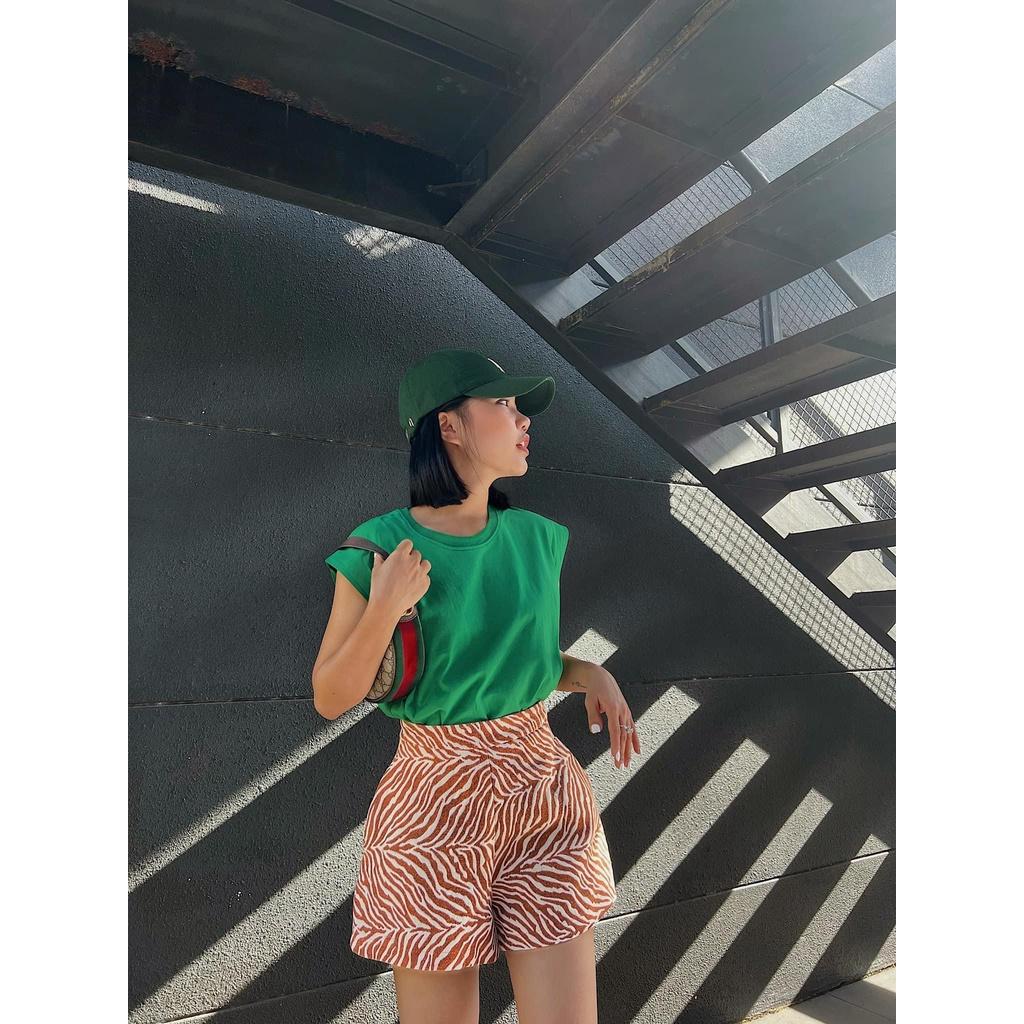 Quần short nữ hoạ tiết Lalaclothing