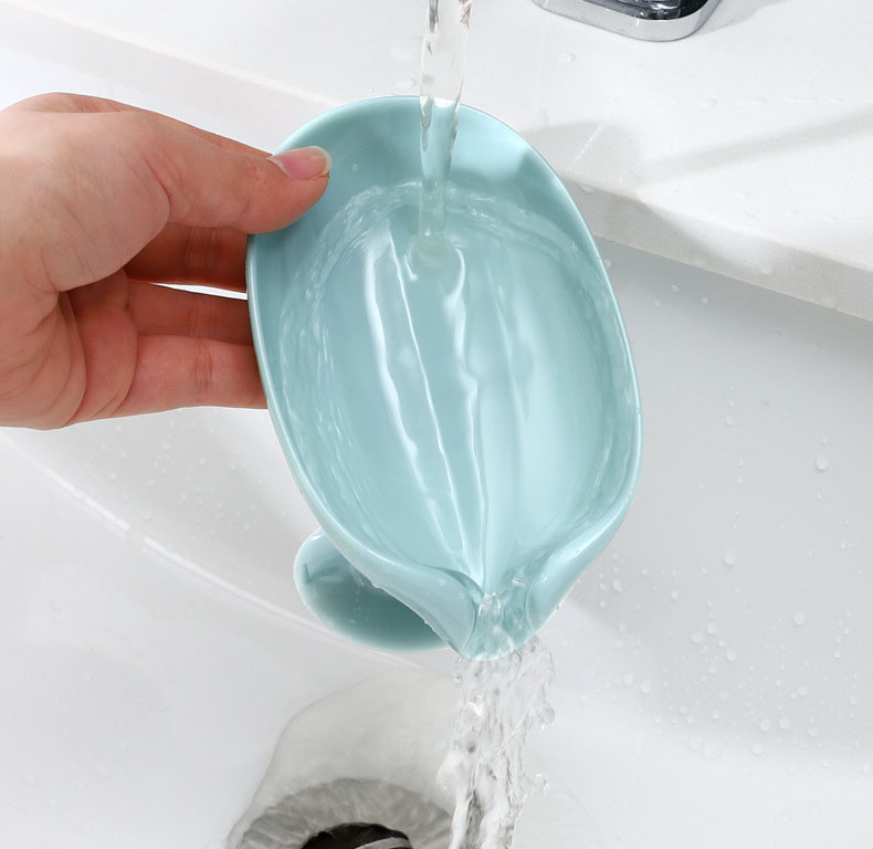 Khay Đựng Xà Phòng Thiết Kế Ráo Nước Hình Chiếc Lá Có Đế Hít