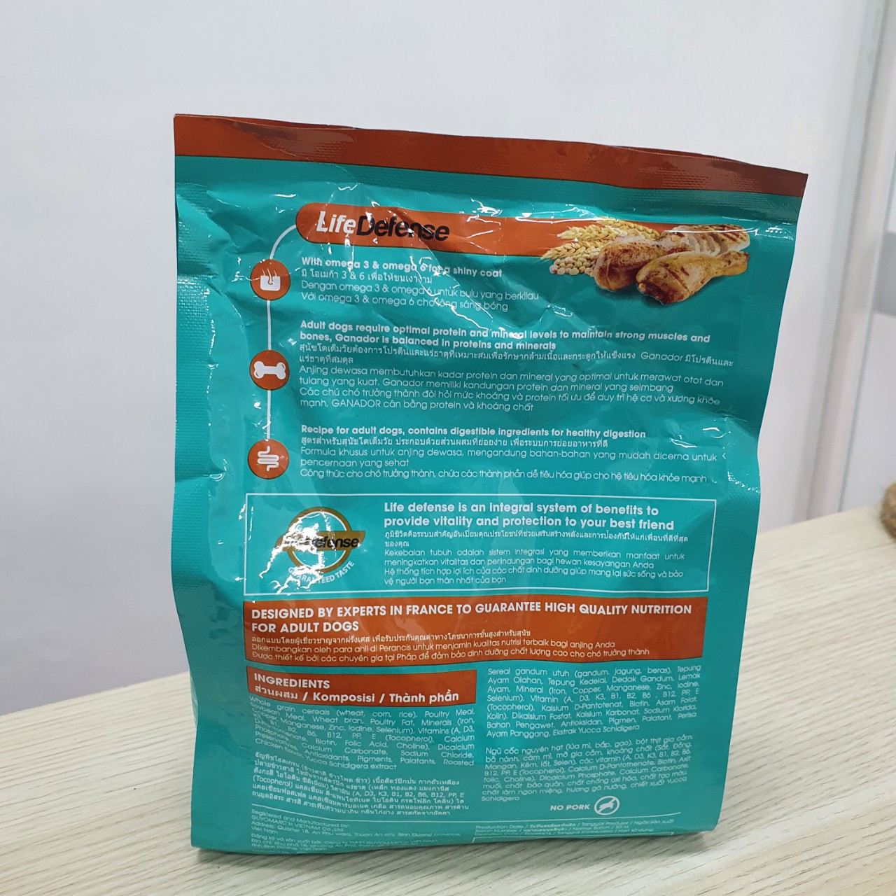 Thức ăn cho chó trưởng thành Ganador vị gà nướng Adult Roasted Chicken Flavor gói 400g - 3kg