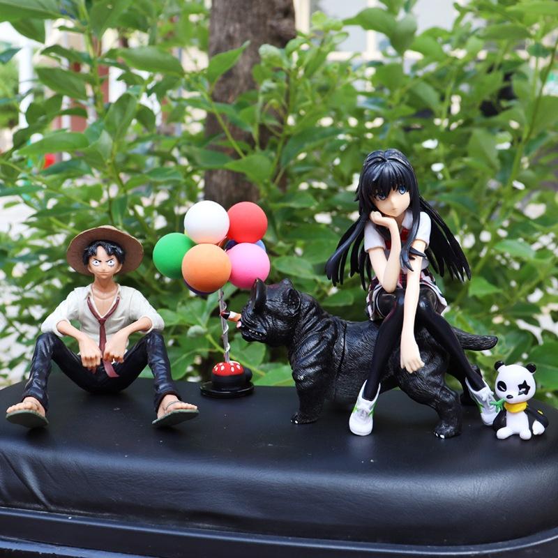 Mô hình nhân vật hoạt hình handmade trang trí xe hơi
