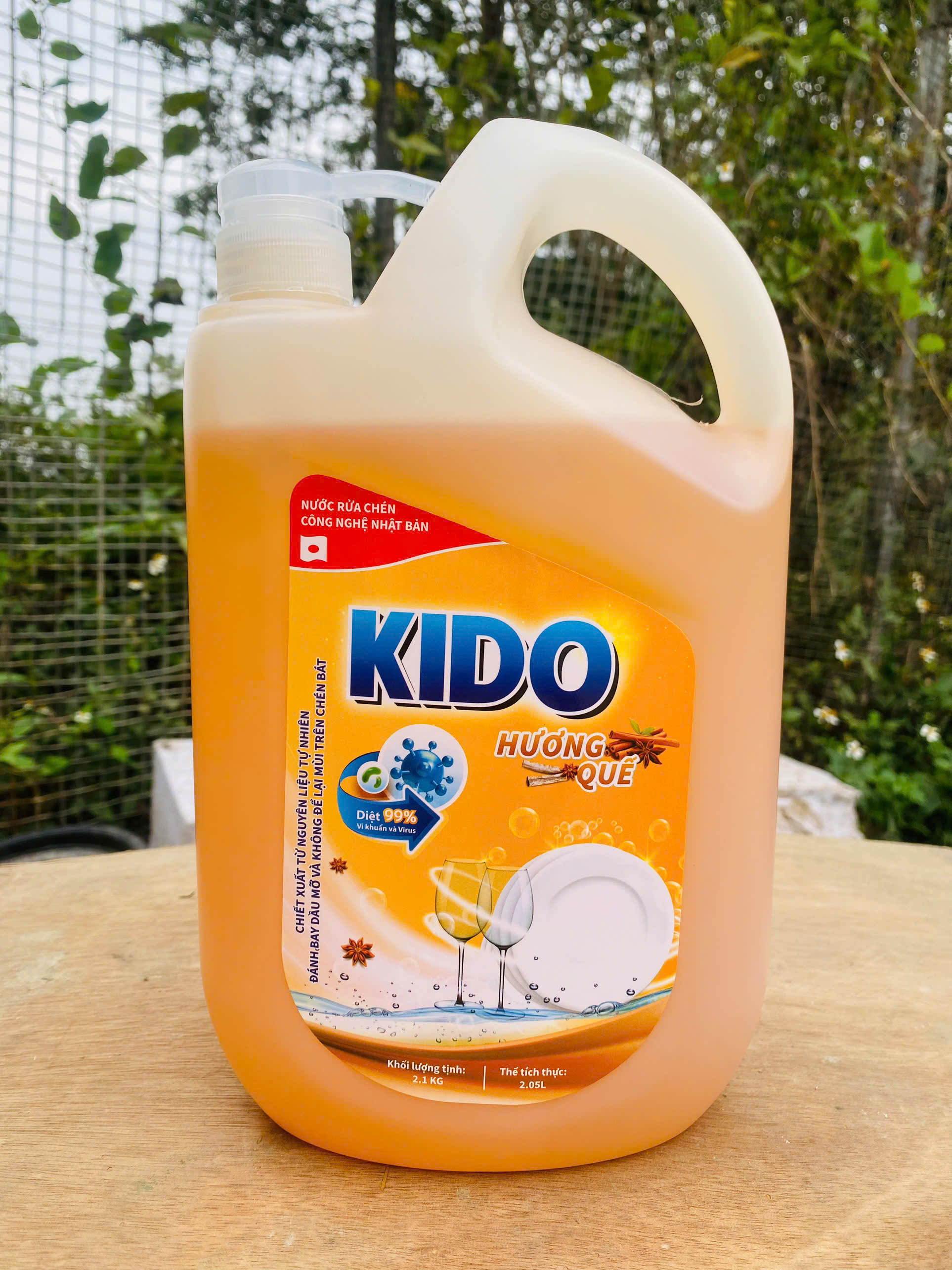 Nước Rửa Chén KIDO Hương Quế 2,1 Lít - Làm Sạch Hiệu Quả, Thơm Mát Tự Nhiên