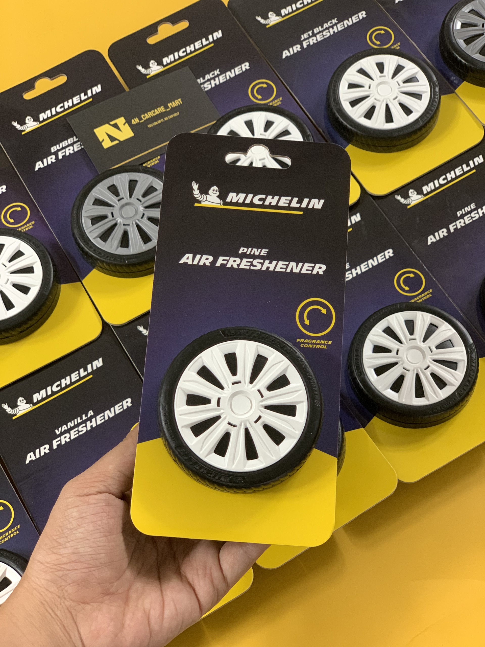 Sáp Thơm  Ô Tô MICHELIN Khử Mùi Xe Hơi Cao Cấp - Michelin Organic Can Air Freshener (Hàng Chính Hãng) mùi hương vanilla