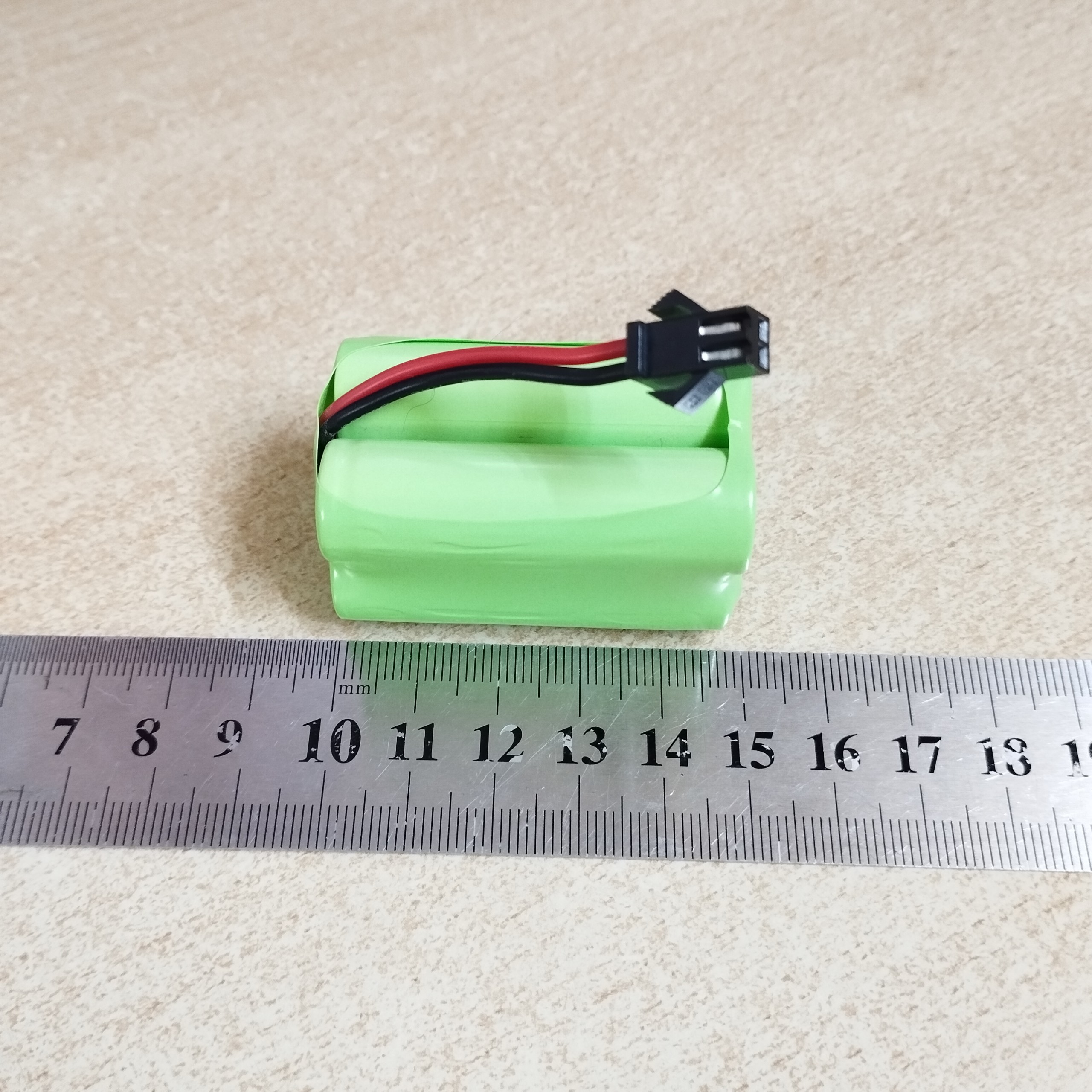 Pin sạc 4.8V dung lượng 1800mAh xếp vuông Jack SM càng cua đen