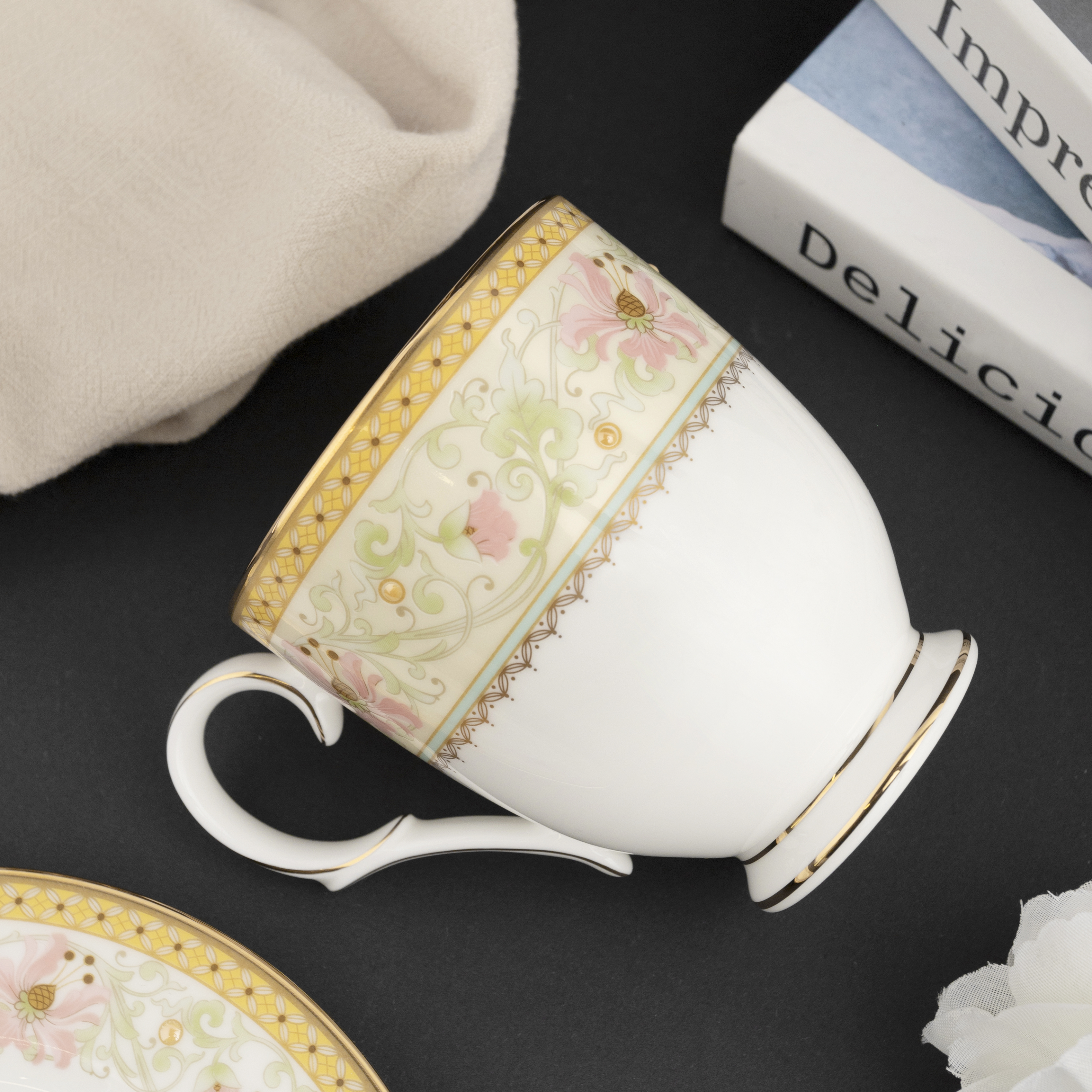 Cốc Uống Nước Noritake dòng Blooming Splendor sứ xương cao cấp