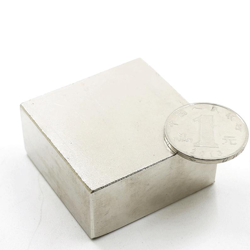 Nam châm hình vuông kích thước 50x50x25mm nam châm đất hiếm siêu mạnh