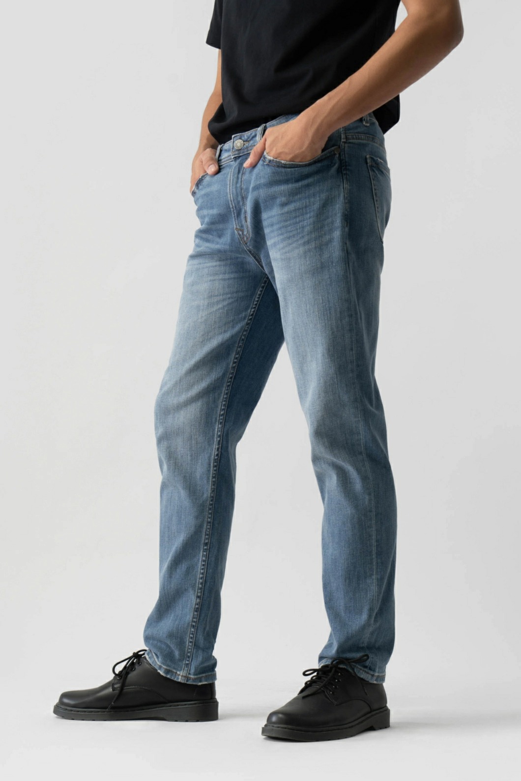 Quần jean nam ROUTINE trơn màu Xanh Indigo form.Slim - 10F23DPA026 | LASTORE MENSWEAR