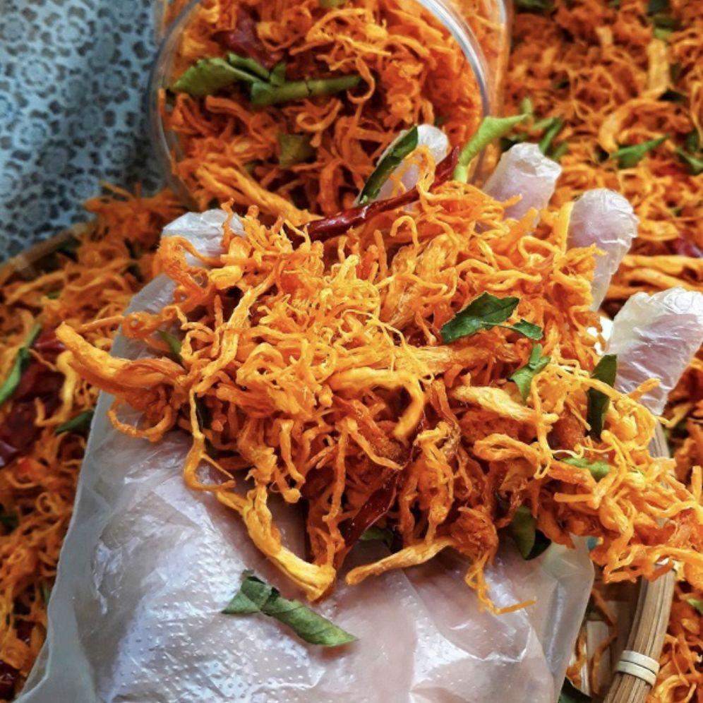 Khô gà lá chanh cay