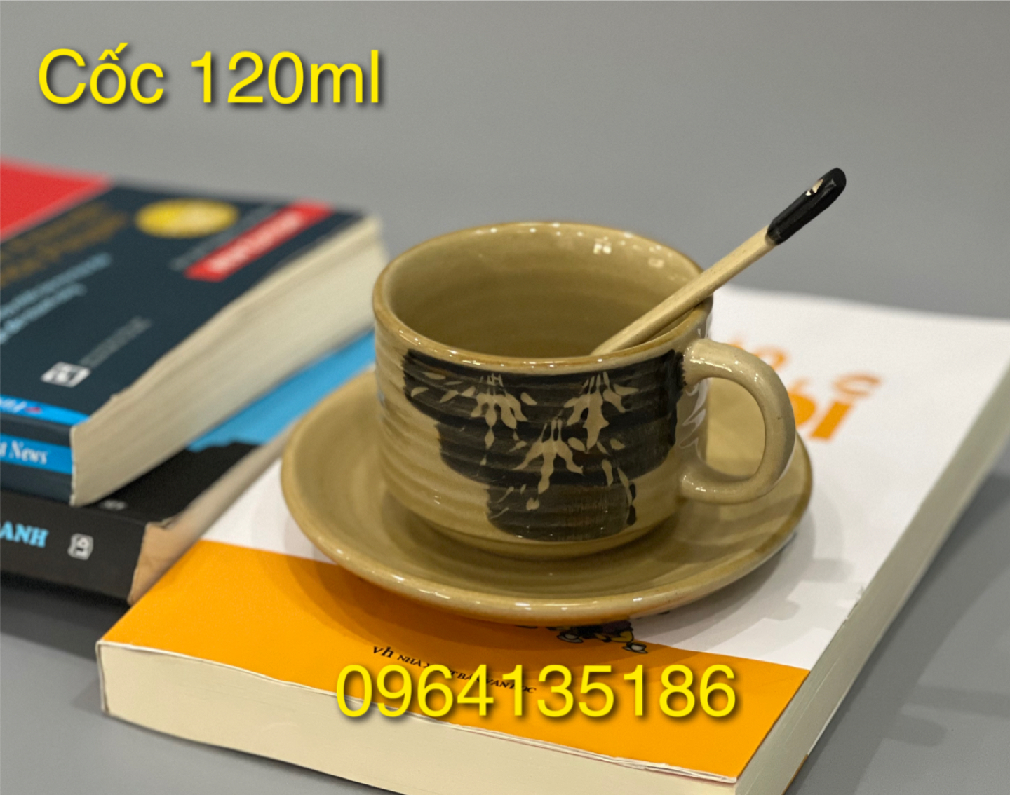 Set cốc đĩa cà phê nóng men rong vàng phẩy trúc,chữ coffee gốm sứ Bát Tràng