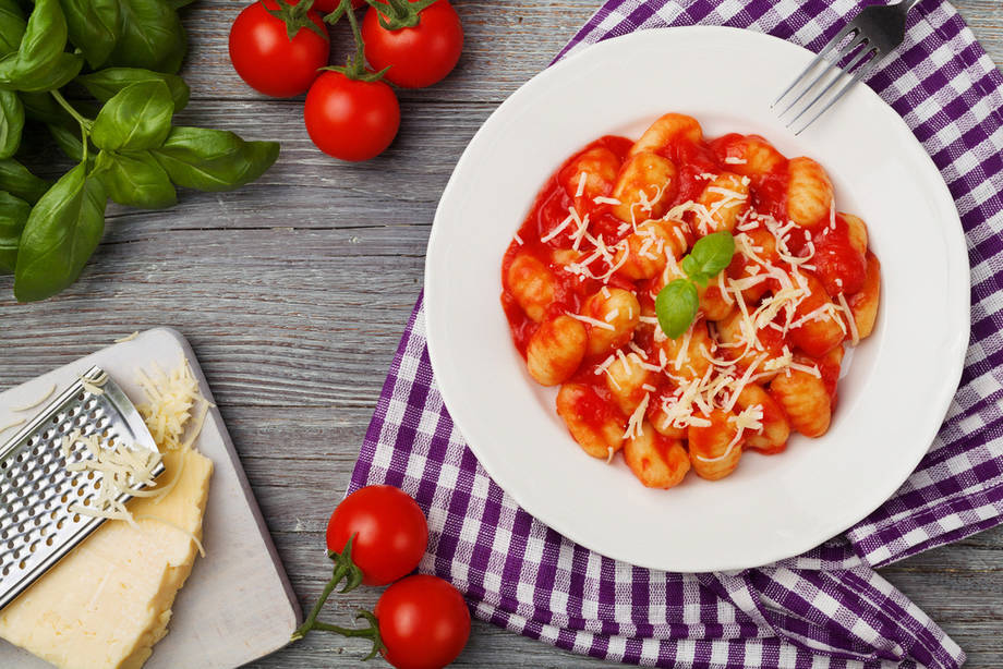 Combo Bột Lúa Mì Chuyên Làm Pasta Semola Divella 1000gr và Sốt Cà Chua Xay Dạng Sệt Passata Di Pomodoro Divella 680gr