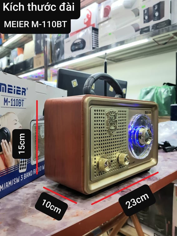 Đài Radio MEIER M-110BT: Đài sạc pin. Thu sóng 3 kênh FM,AM,SW. Có Bluetooth, cổng Aux, USB, Thẻ nhớ. Công suất 10W