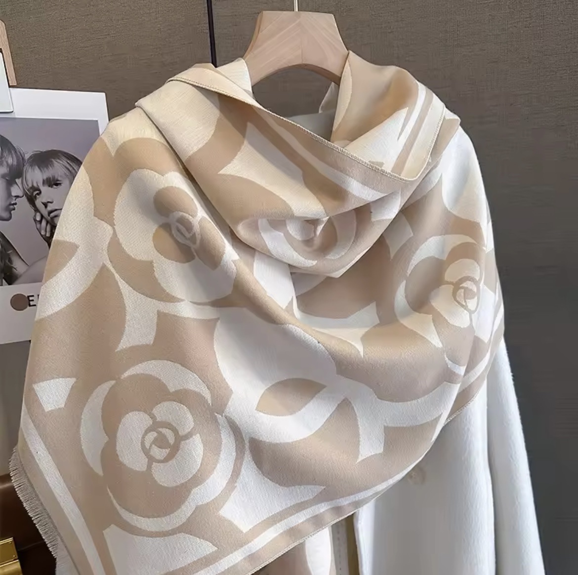 KHĂN QUÀNG CỔ KHĂN CHOÀNG CỔ HOA TRÀ SIÊU VIP SANG TRỌNG DÀNH CHO NỮ