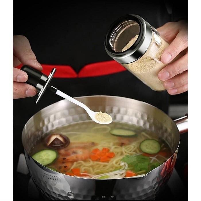 Hộp đựng gia vị kèm thìa