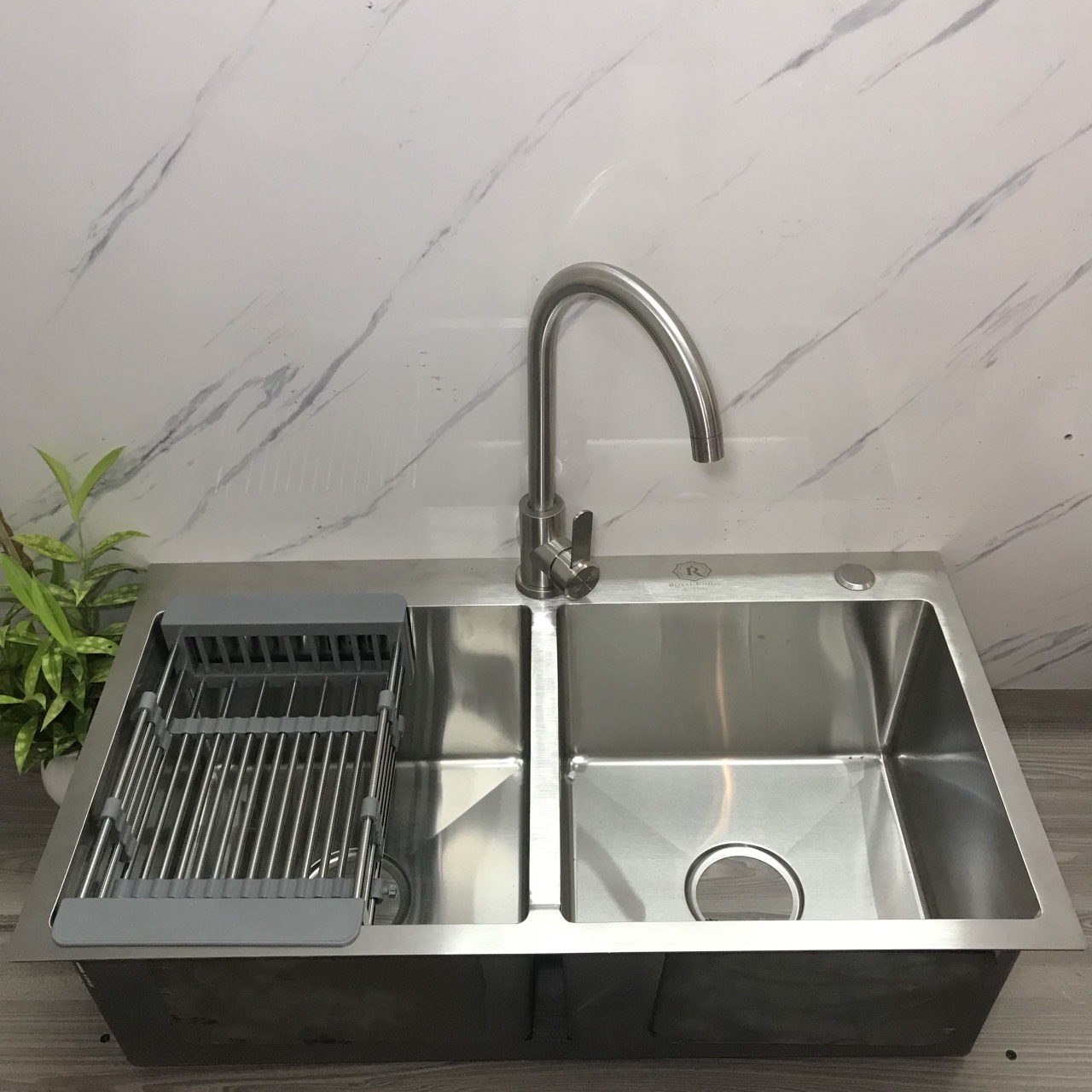 Combo chậu inox 304 đúc liền khối + vòi nóng lạnh