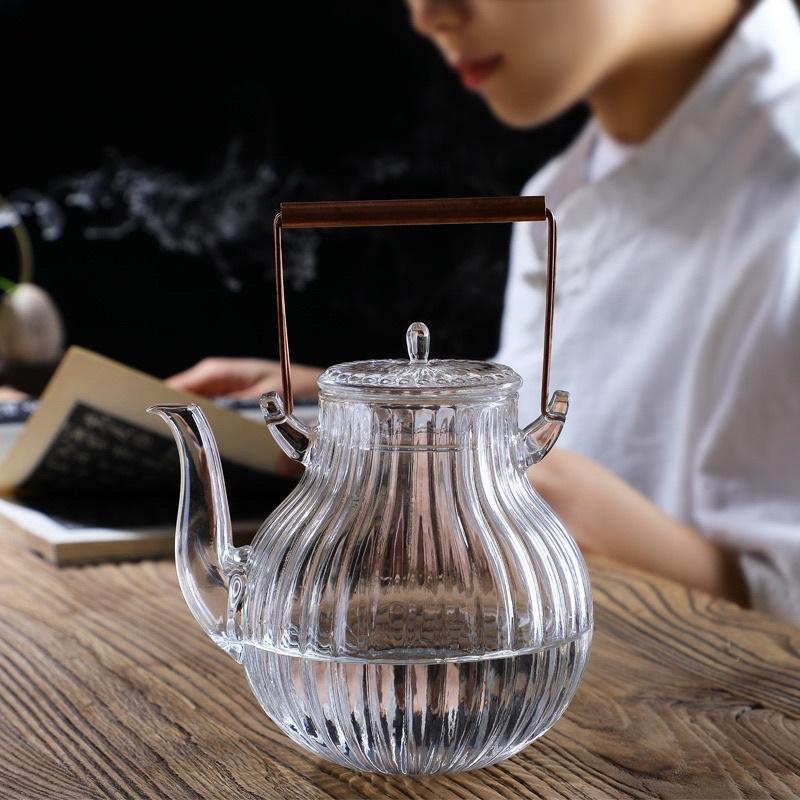 Ấm trà thủy tinh Vân sọc có quai xách, ấm trà hoa thủy tinh chịu nhiệt