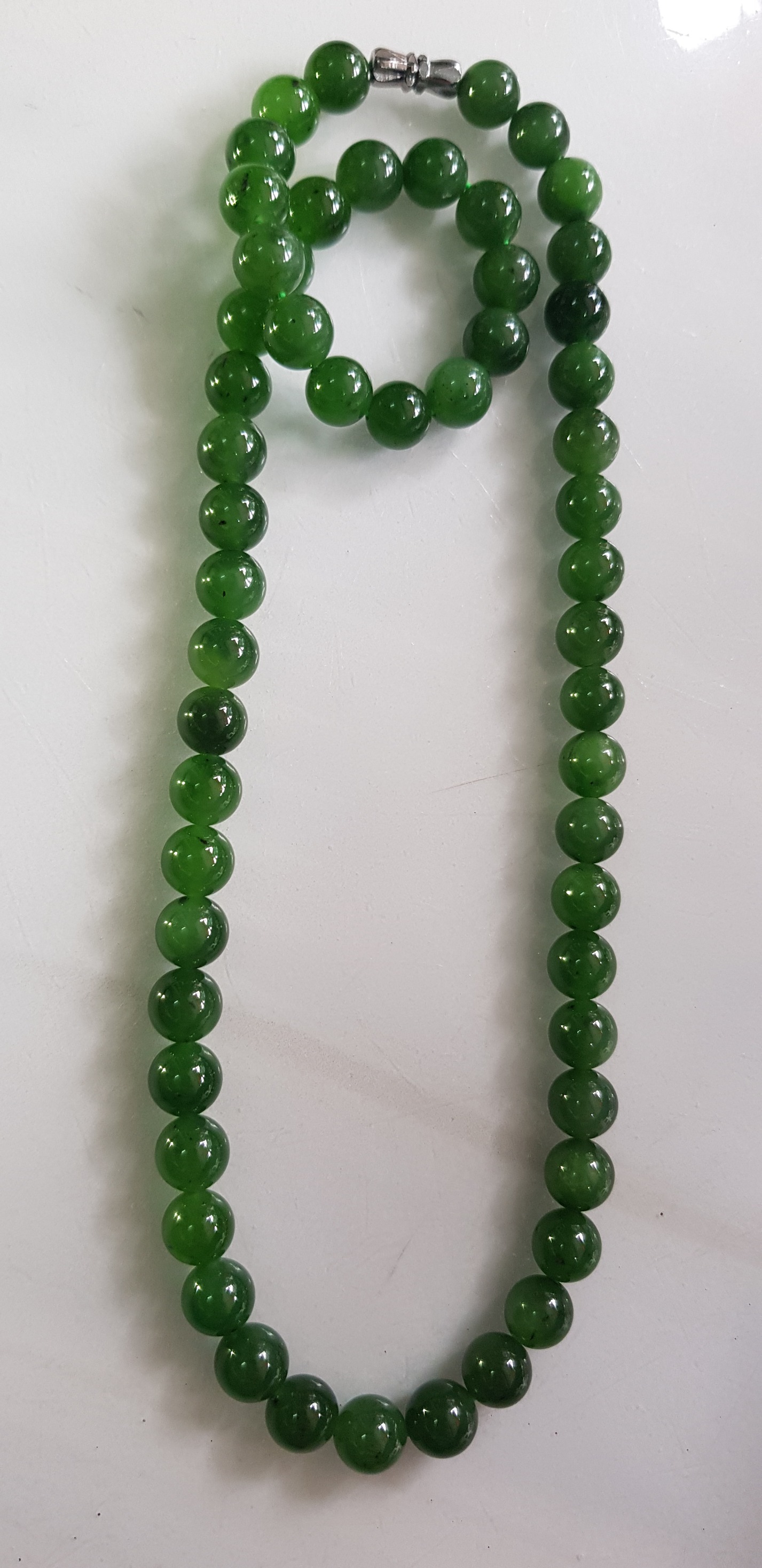 Vòng chuỗi đeo cổ Nữ mới đẹp Đá ngọc jade hay ngọc phật xanh tự nhiên  Size 8mm màu xanh ngọc bích bóng sang đẹp hợp mệnh thủy mộc hỏa Quà tặng ý nghĩa cho Mẹ, mình và người thân ý nghĩa ạ