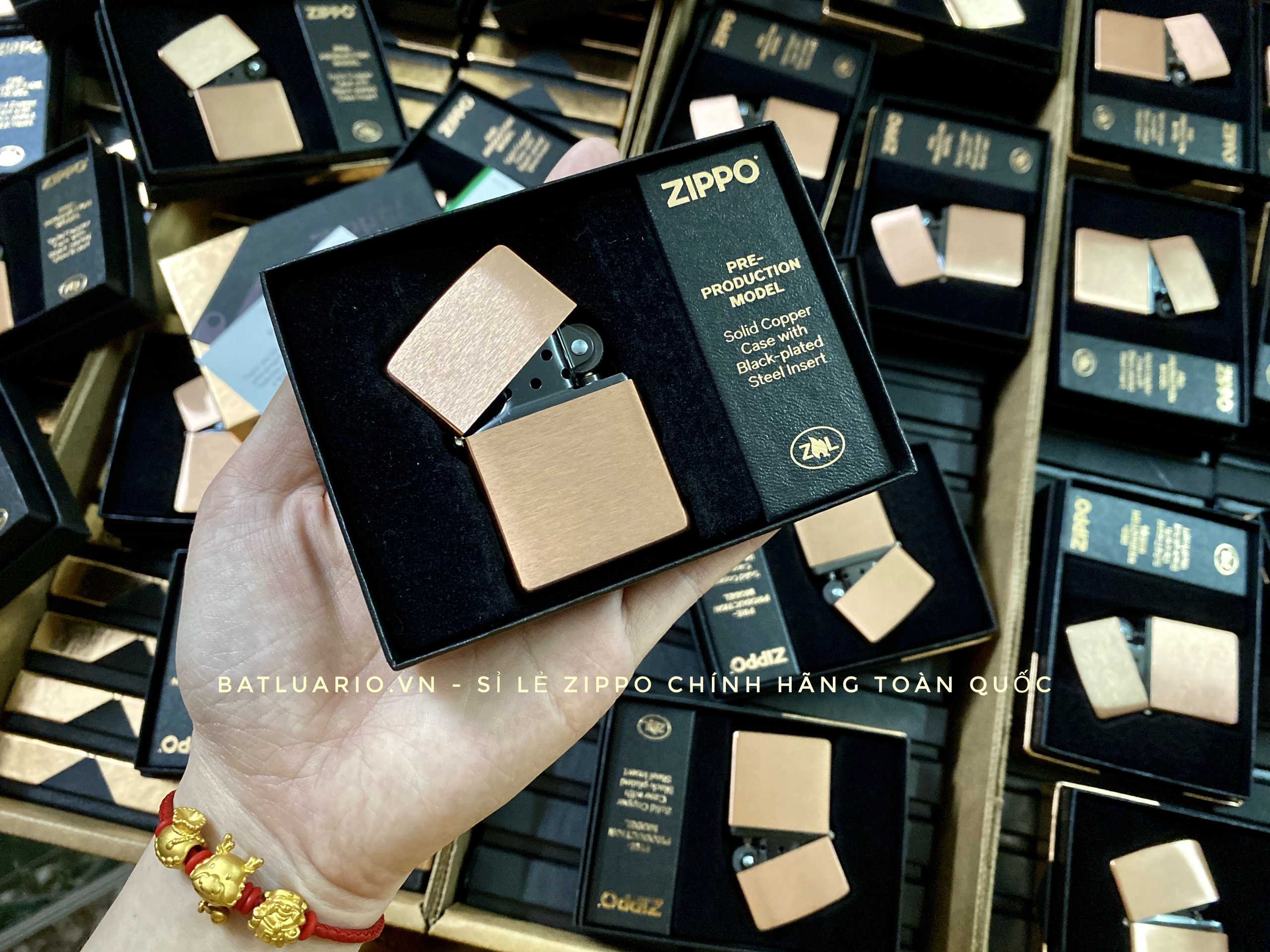 Bật Lửa Zippo 48107 – Zippo Solid Copper – Zippo Copper Case With Black Coated Stainless Steel Insert – Zippo Đồng Đỏ Nguyên Khối 2022