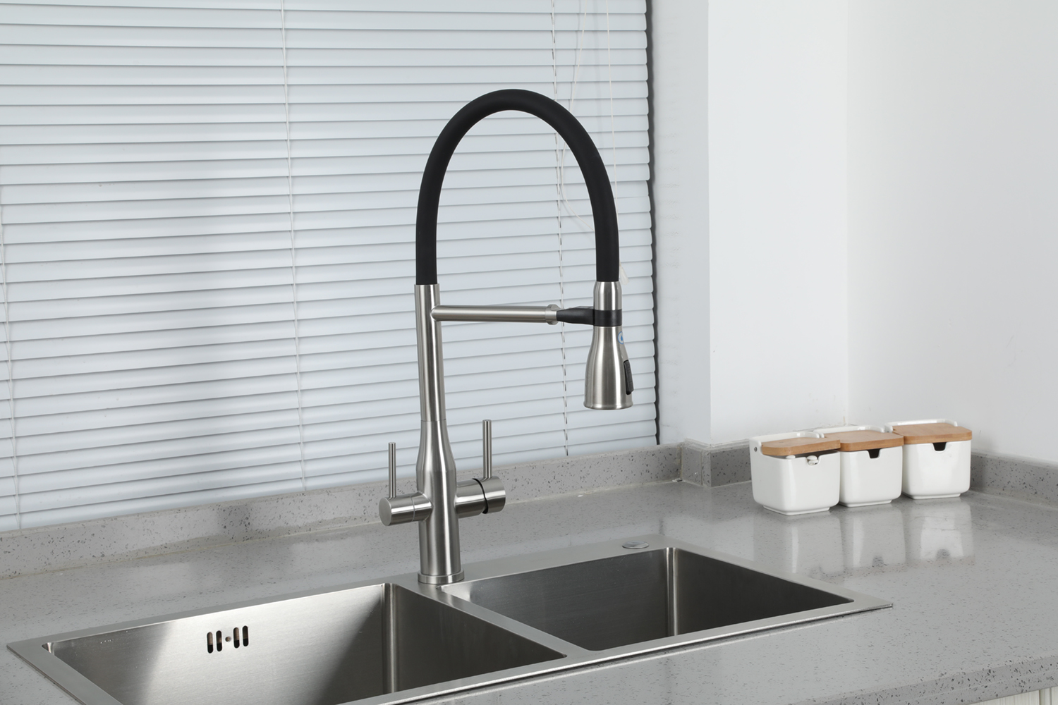 VÒI BẾP CAO CẤP 3 ĐƯỜNG NƯỚC TÍCH HỢP RO NHẬP KHẨU NGA GAPPO G4399-75 CẦN MỀM ĐẦU CHỤM LOE MÀU INOX - HÀNG CHÍNH HÃNG