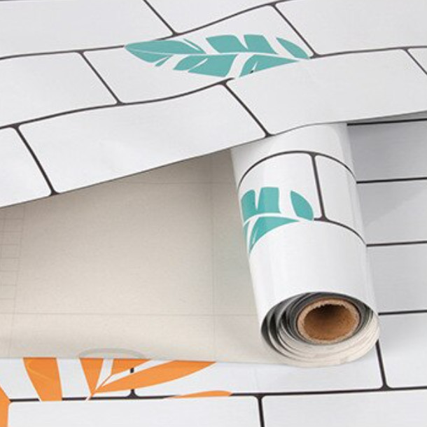 CUỘN 3 mét decal dán bếp tráng nhôm cách nhiệt tốt tường gạch xen lá khổ 60cm