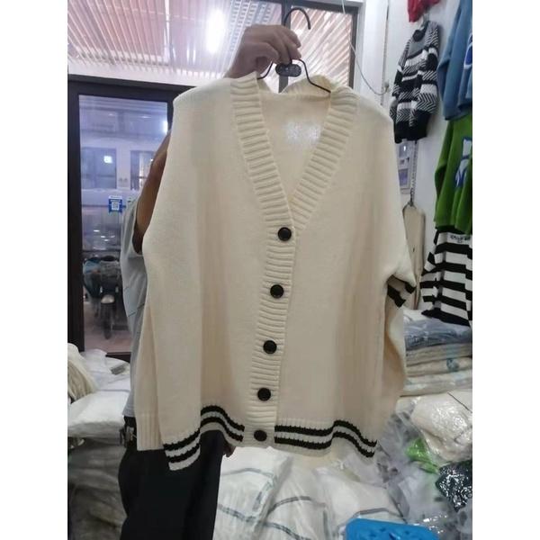 Áo cardigan viền sọc tay - duy nhất 1 màu be