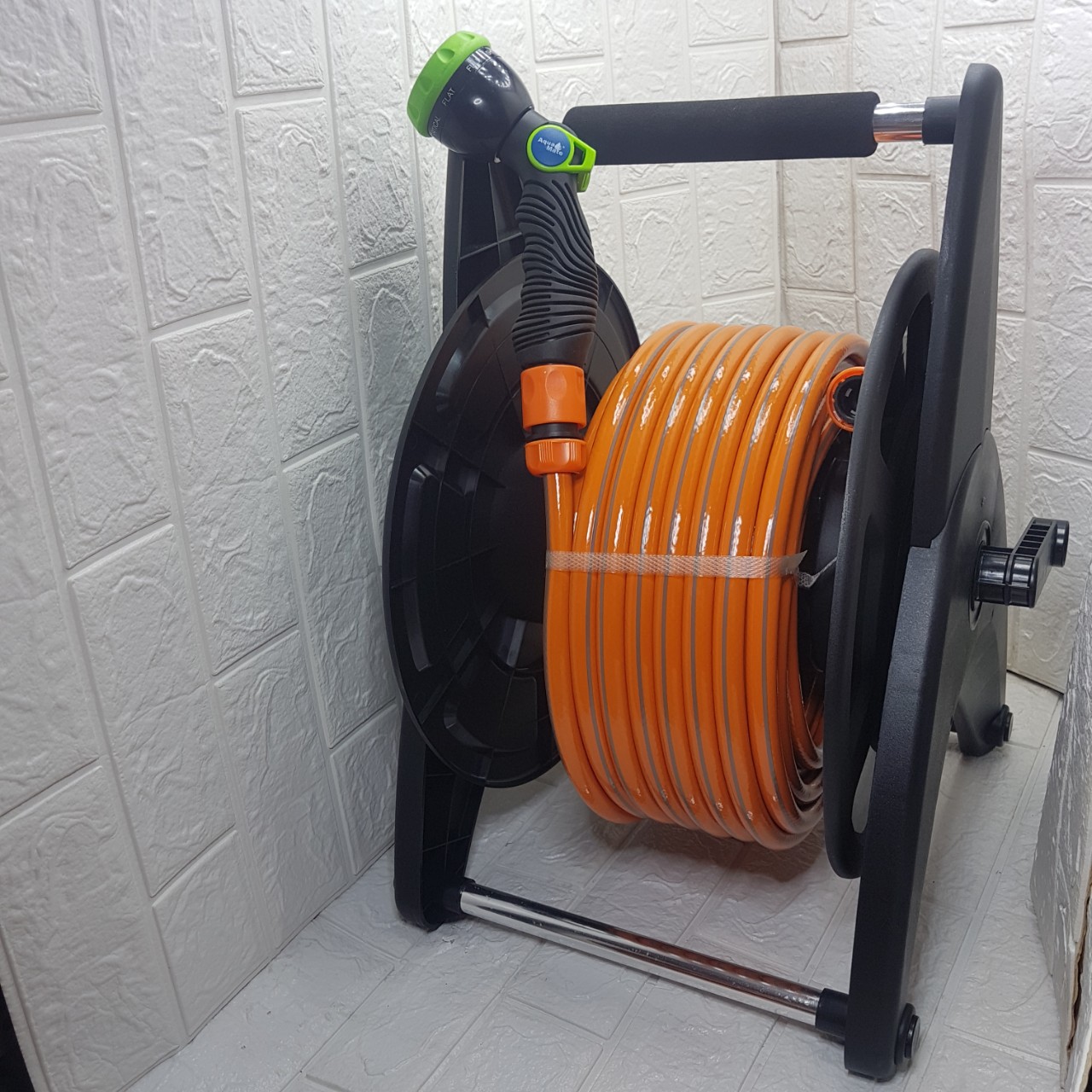 Bộ súng phun tưới rửa 8 kiểu chuyên nghiệp phun mạnh ko cần máy bơm ống 12mm có gá ống Aquamate Đài Loan nhập khẩu