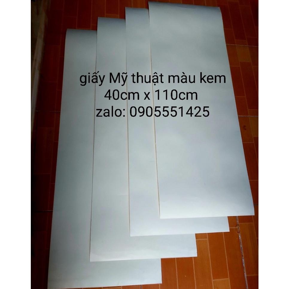 4 Giấy mỹ thuật, kích thước mỗi tấm  39,5cm x 110cm. Giấy viết thư pháp