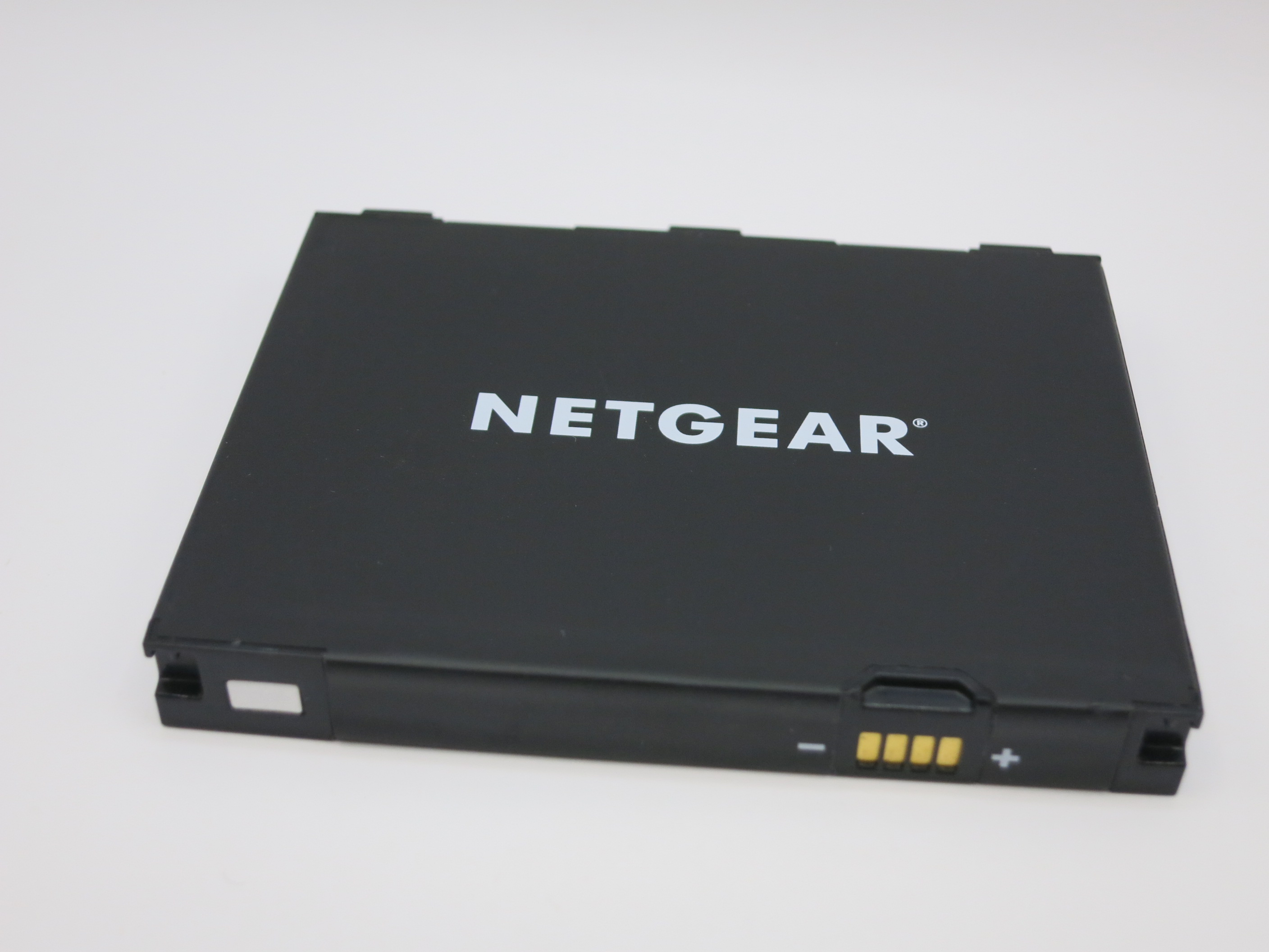Pin bộ phát wifi di động 4G Netgear M1  - Hàng nhập khẩu