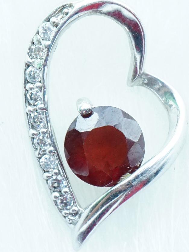 Mặt dây chuyền bạc 925 đính đá Garnet ngọc hồng lựu tự nhiên kiểu trái tim MDG1