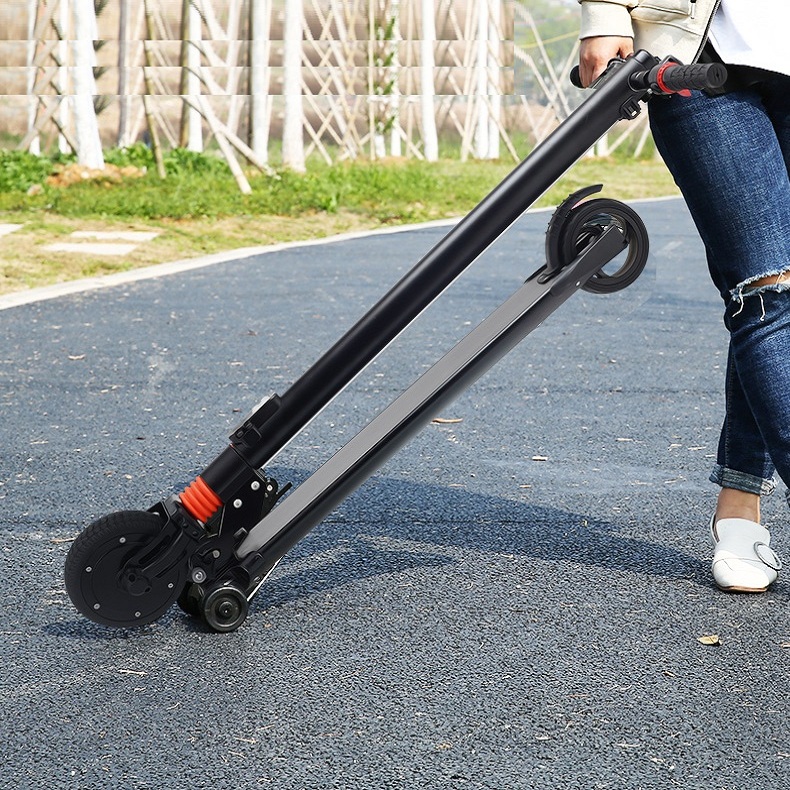 Xe Scooter điện xếp gọn KYS8 không yên ,10km/lần sạc, tải 100kg