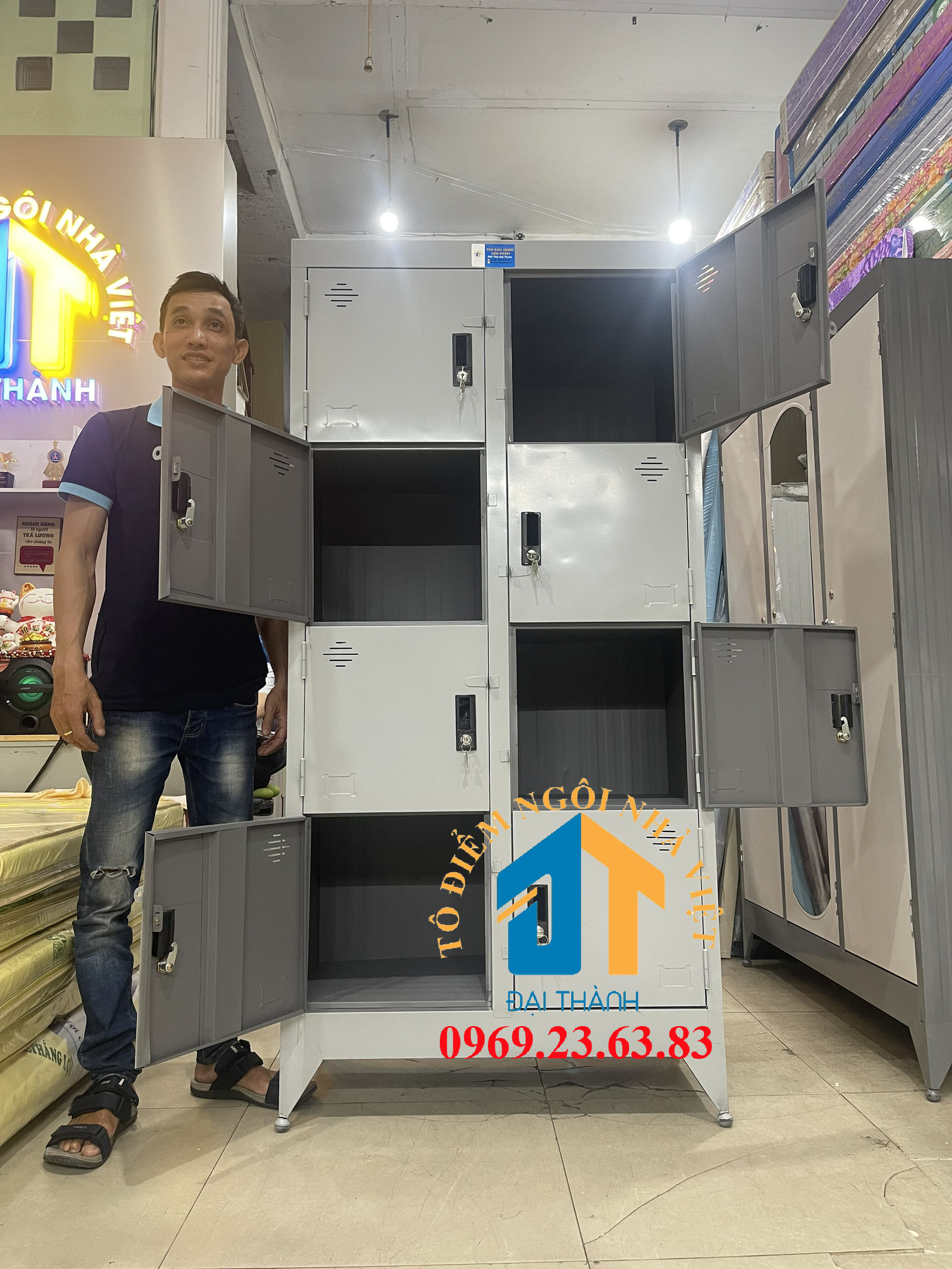 Tủ hồ sơ văn phòng 8 cửa Đại Thành cao 1m8 ngang 90cm giá rẻ