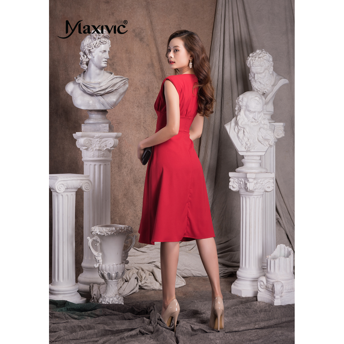 Đầm Sheath Lụa Cổ Nhún Tay Liền Maxivic M012306