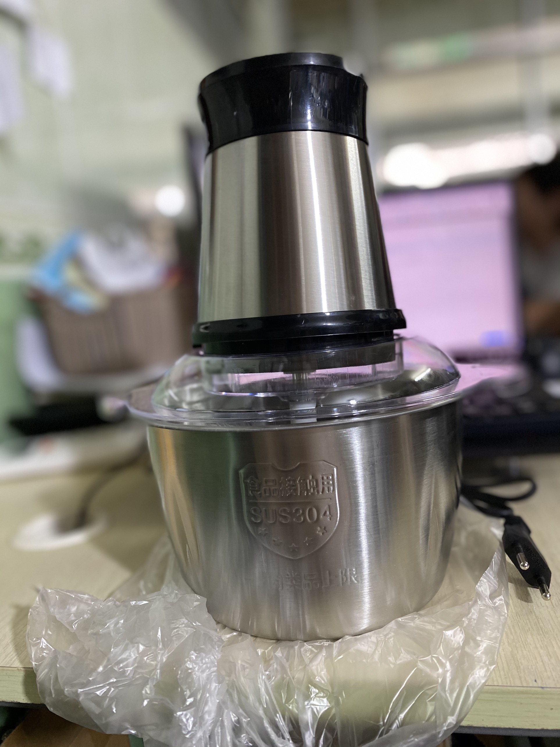 Máy xay thịt cối inox 304 đa năng 4 lưỡi dùng xay thịt, xay đá nhuyễn