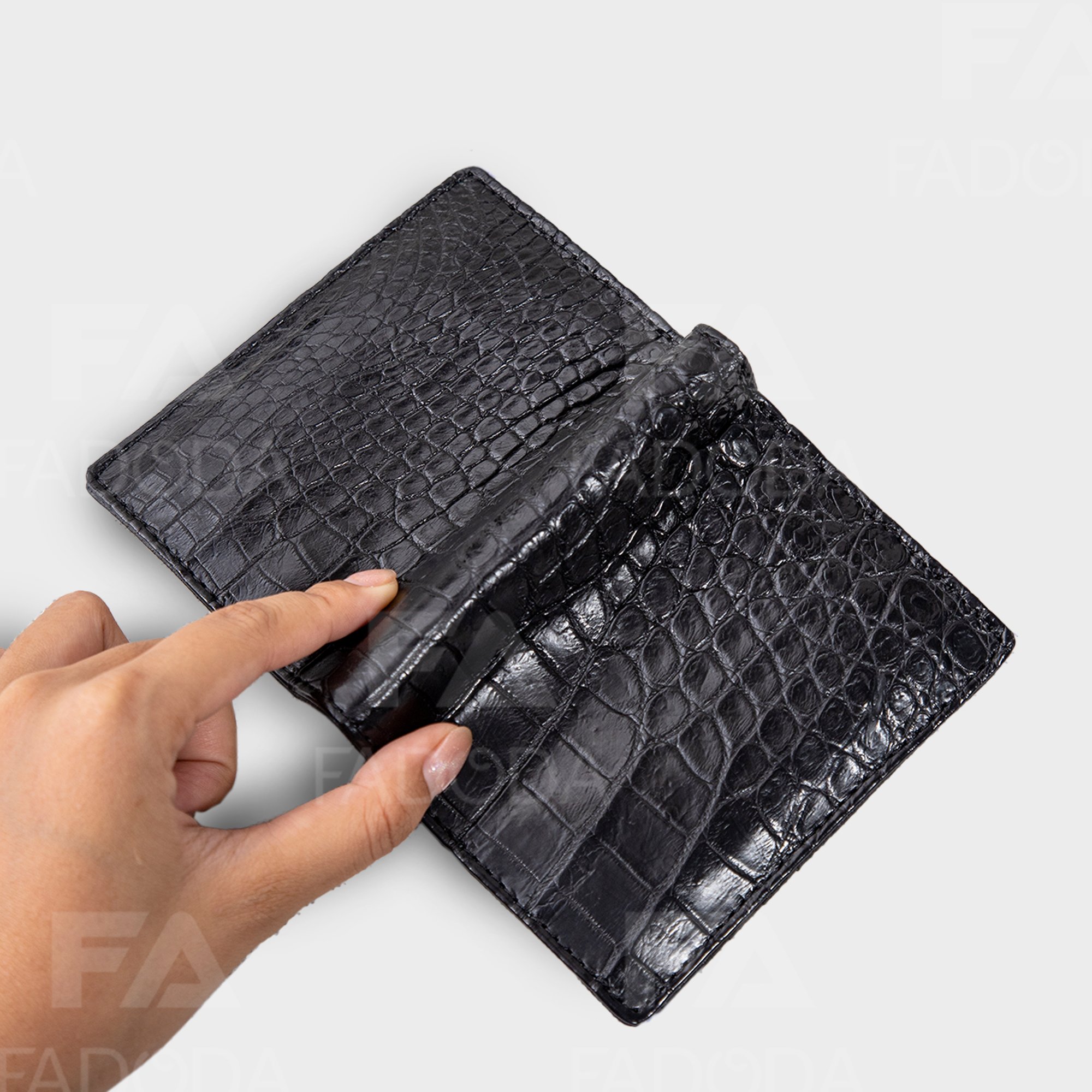 Bóp Đứng Da Cá Sấu Thật Thiết Kế Chuẩn CW01-01B {Màu Đen-Da Bụng} Fadoda