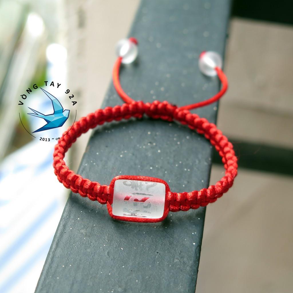 Vòng Đeo Tay Đôi Chỉ Đỏ Đá Phong Thủy Khắc Chữ Phạn