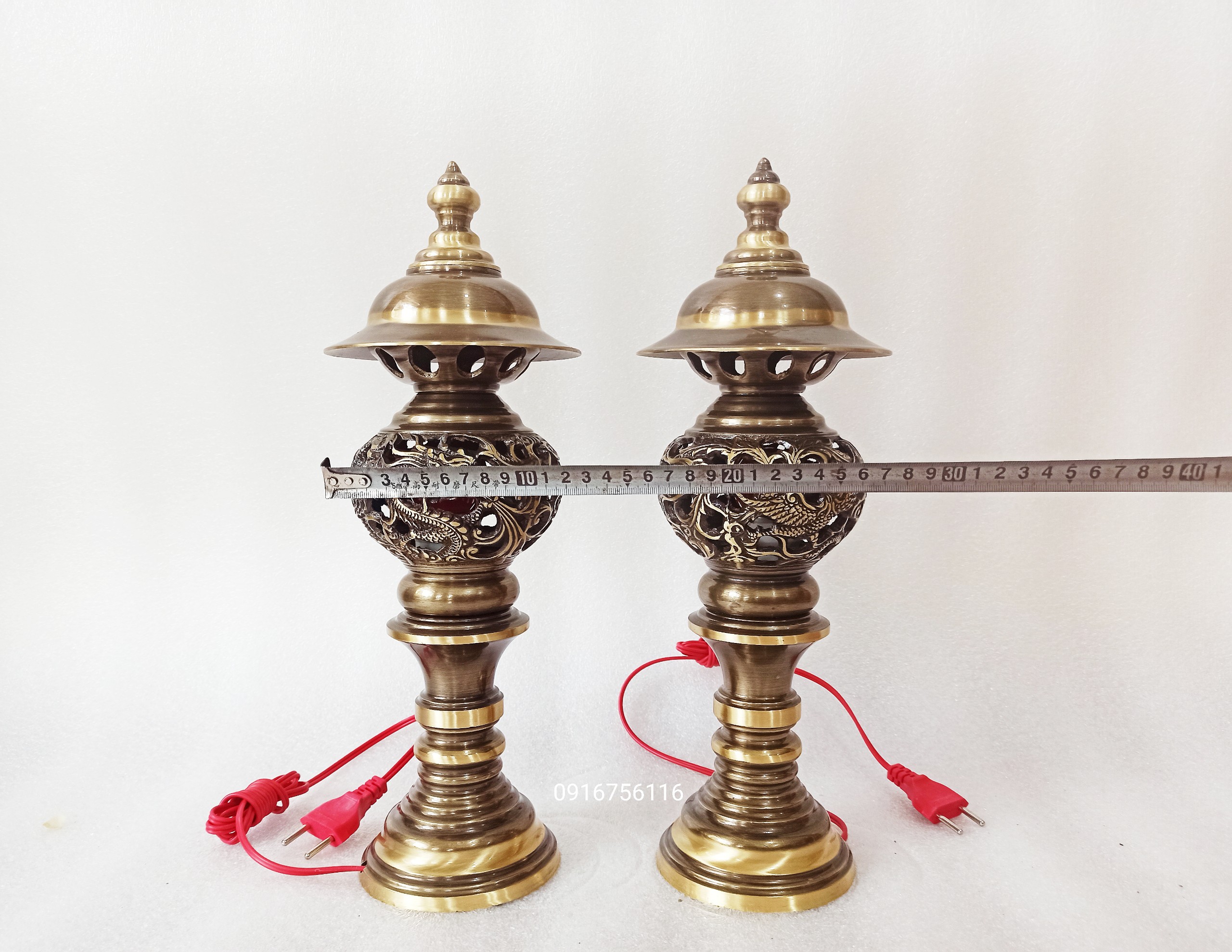 Đèn thờ bằng đồng họa tiết rồng phượng cao 40cm, Đèn thờ long phụng bằng đồng cao 40cm