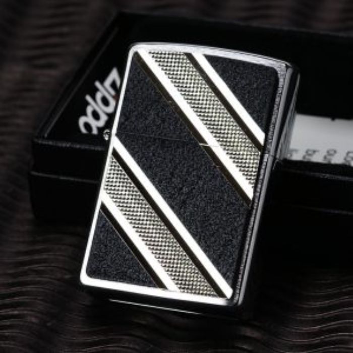 Bật Lửa Zippo Double Diagonal Emblem Brushed Chrome Chính Hãng Usa