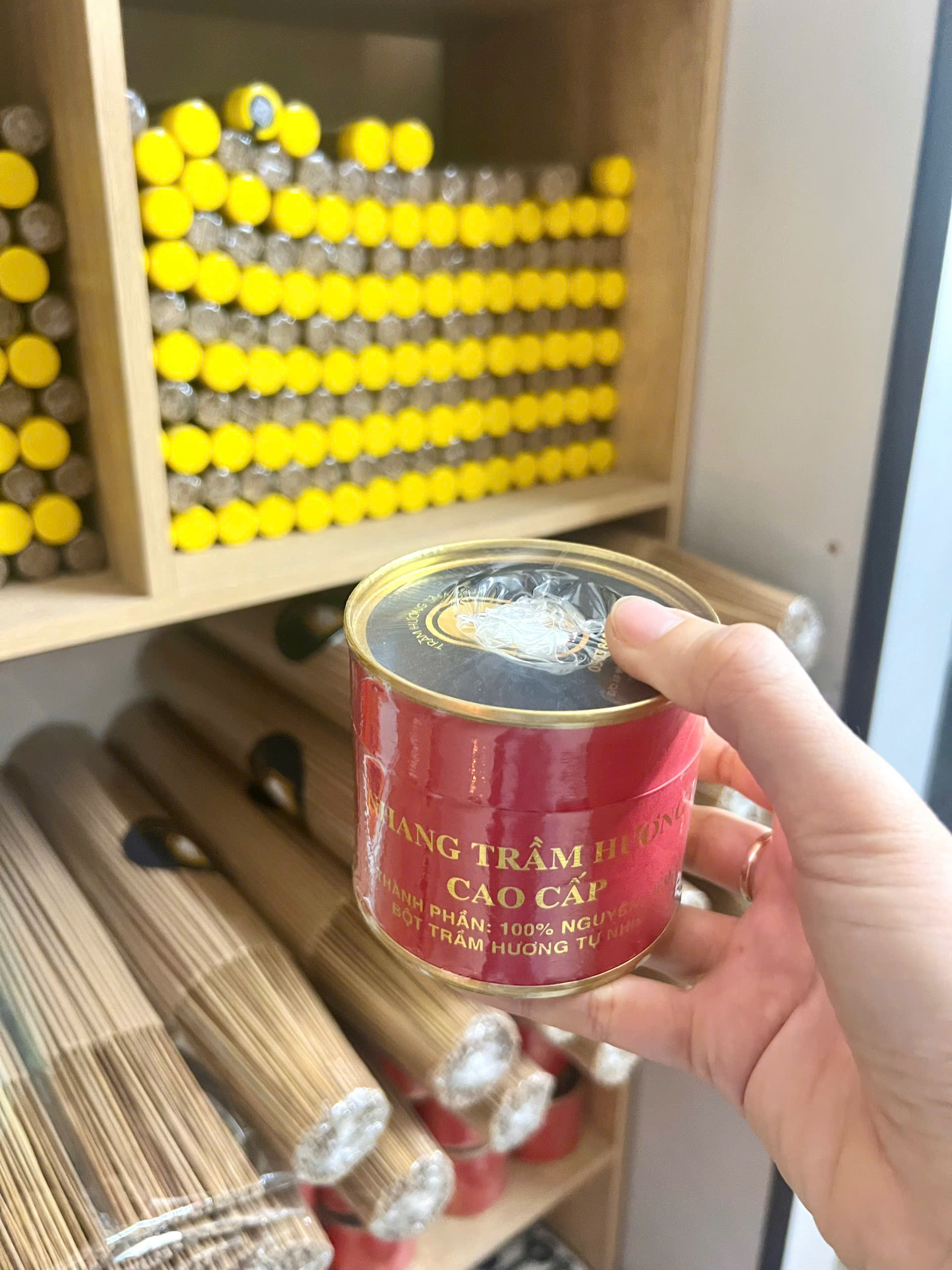 Nhang trầm NỤ dùng cho không gian rộng thoáng xông đốt tại nơi ở, văn phòng, kinh doanh buôn bán