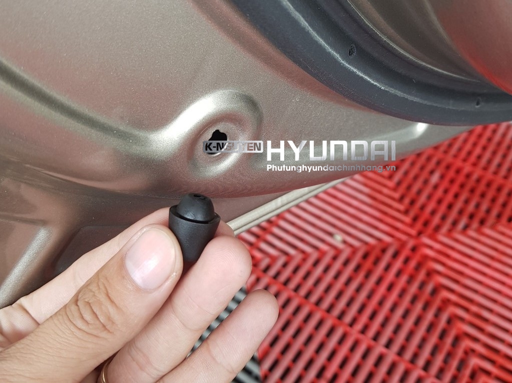 Cao su giảm chấn cánh cửa xe Hyundai Kia - Dùng chung cho các dòng xe I10, Morning, Accent, Elantra, Forter, K3, Cerato, Tucson, Santafe,... (Mã: 8219128010)