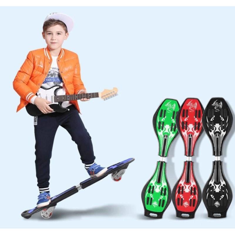 Ván trượt Skateboard Twister 2 bánh LED cao cấp