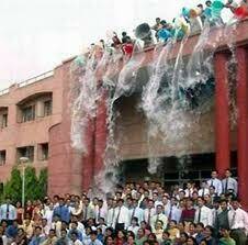 hình ảnh hài hước new chapter 1 9