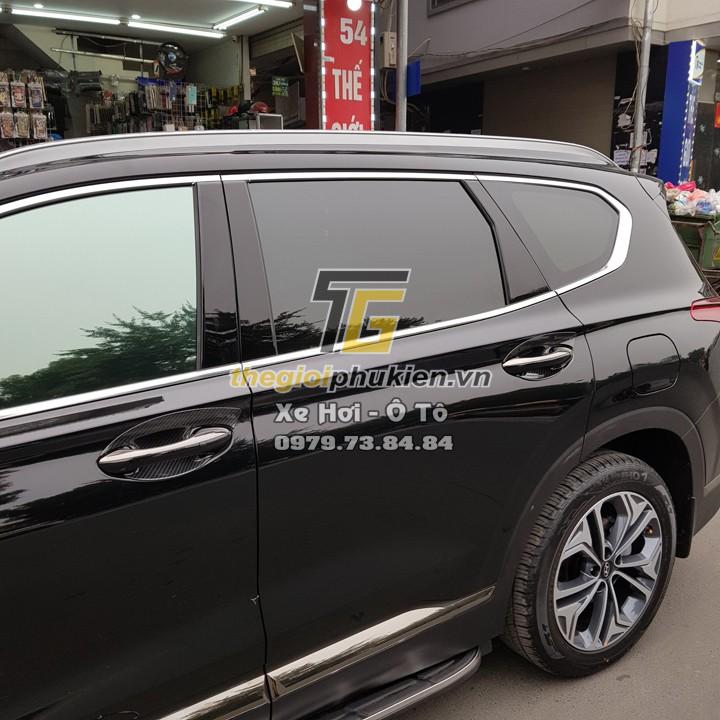 Bộ ốp tay nắm cửa, hõm cửa xe Hyundai Santafe 2019-2020 vân Carbon