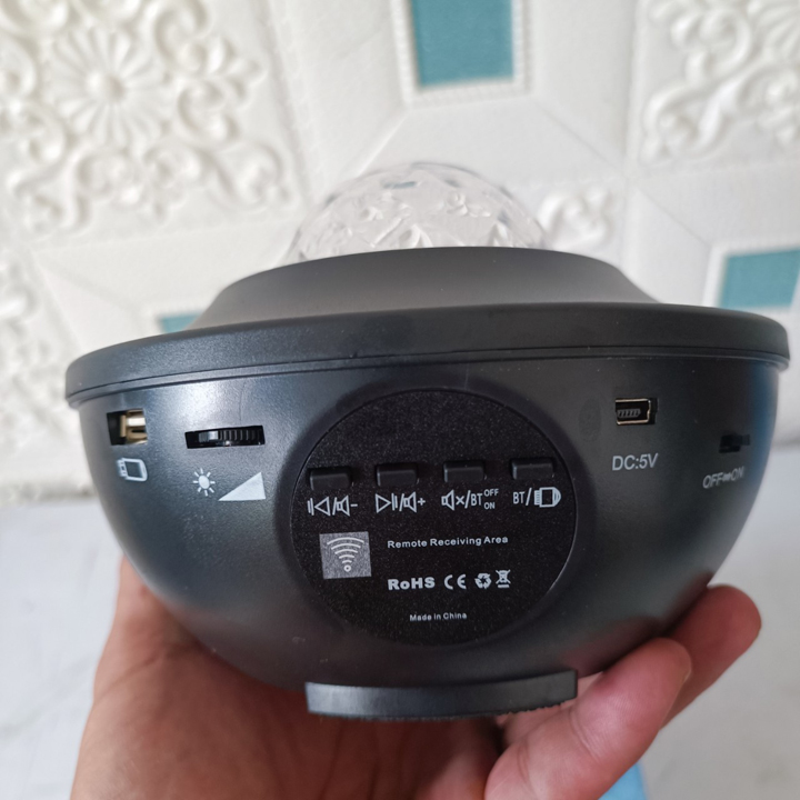 Chiếu sao thiên hà - Máy chiếu laser led nhiều màu có nhạc - T0246