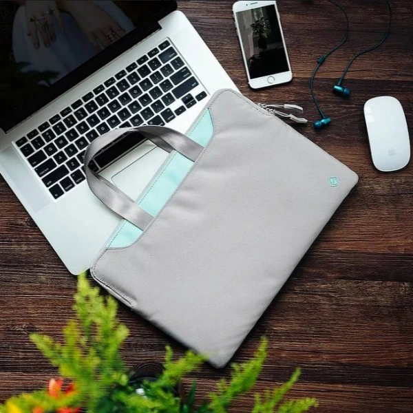 Túi chống sốc dành cho Mac Book 13/14 inch Tomtoc Slim Handbag Hàng Chính Hãng